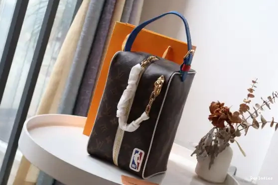 LVXNBA TOILETRY VUITTON BAG LOUIS 0527